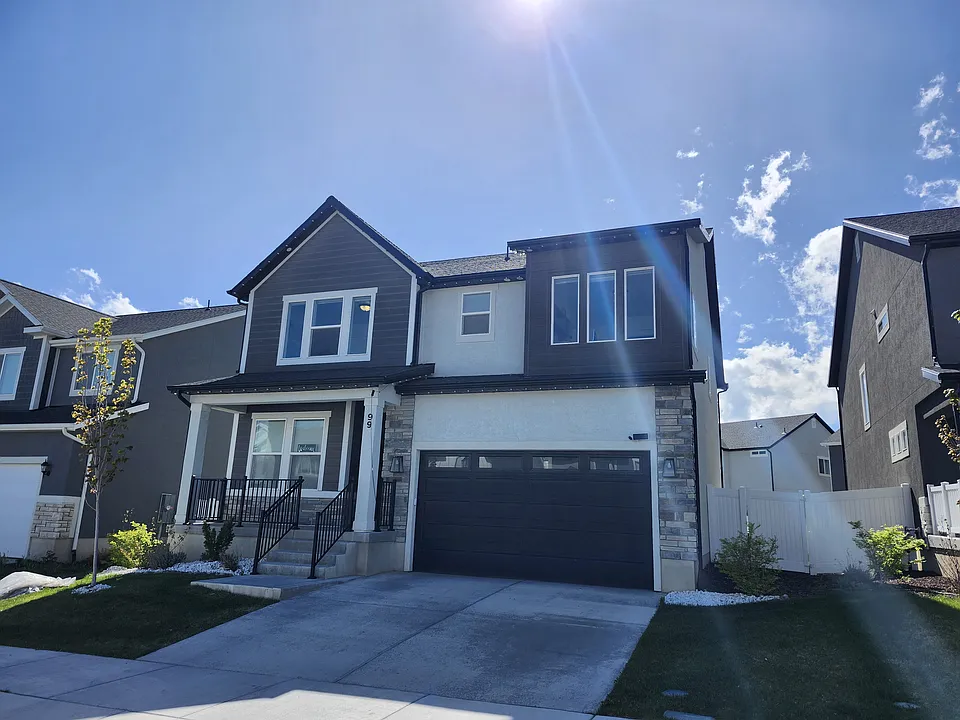 99 N Lasalle Dr