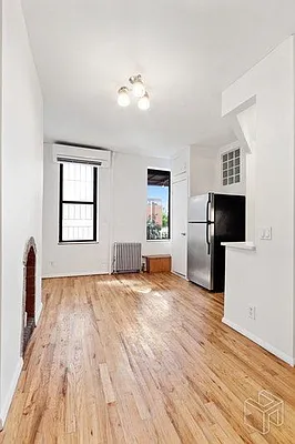 Rented by Halstead Real Estate | media 20