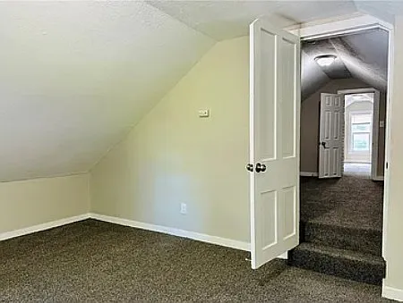 7713 Decker Ave — Photo 8