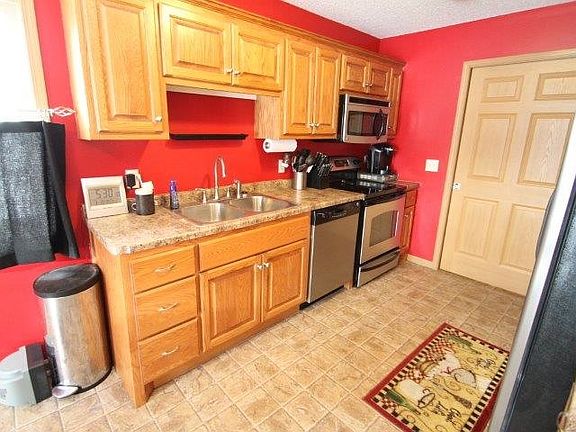 3rd image of 2503 41st Ave S