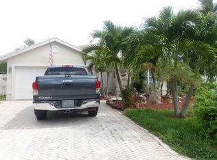 1749 Sawgrass Cir, Greenacres, FL 33413