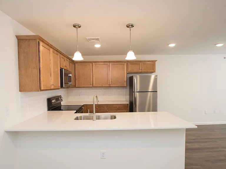 Apartments On Main — Photo 81
