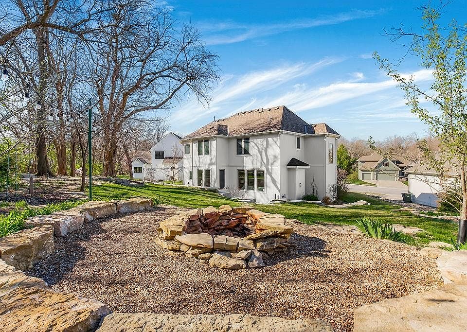 1560 N Keeler St, Olathe, KS 66061 Zillow