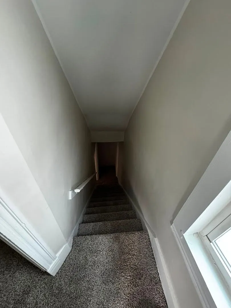 2 bed, 896 sqft, $1,205 — Photo 4