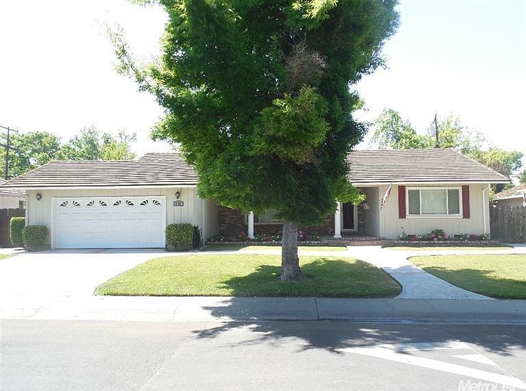 1st image of 2406 Sheridan Way
