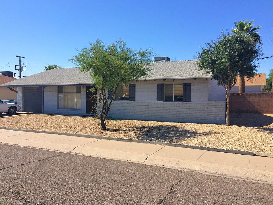 1st image of 3830 W Glendale Ave