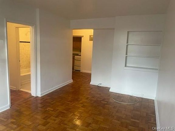 5th image of 55 Ehrbar Ave APT Gj