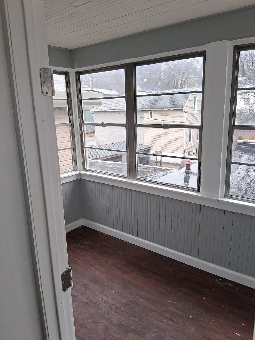 4 bed, $1,799 — Photo 3