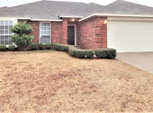 537 Asbury Dr, Saginaw, TX 76179