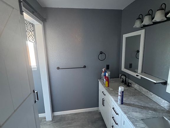 2nd image of 3757 Mount Flora St