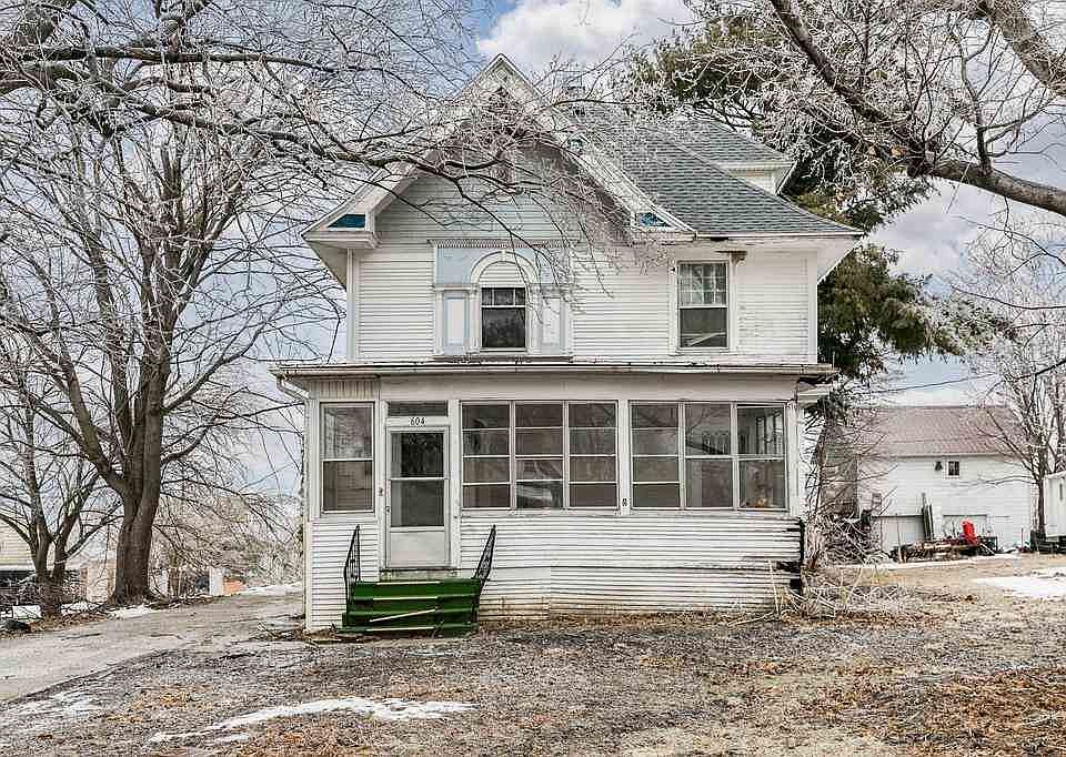 604 E Oak St, Mechanicsville, IA 52306 Zillow