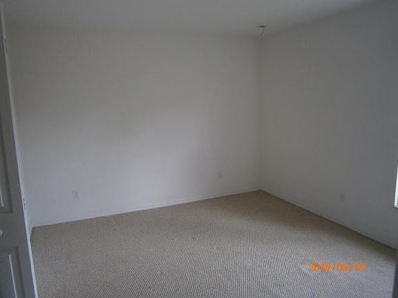 2nd image of 574 NW Sagamore