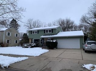 6 Regis Cir, Madison, WI 53711