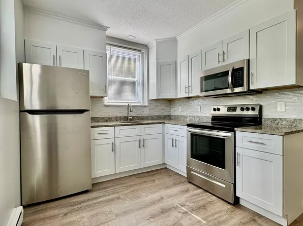 39 Wigwam Ave #2, Worcester, MA 01604