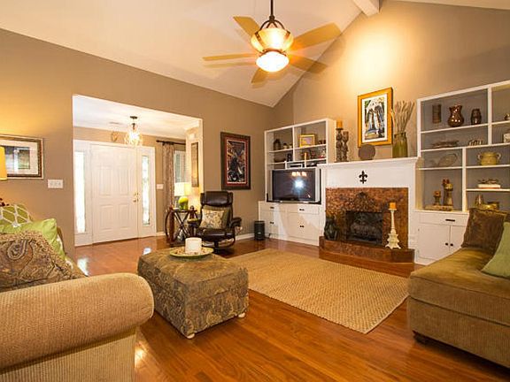 5th image of 111 Ramblewood Dr