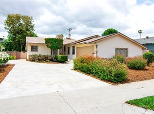 19028 Wyandotte St, Reseda, CA 91335