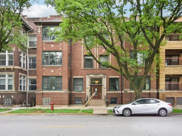 700 E 51st St #2W, Chicago, IL 60615
