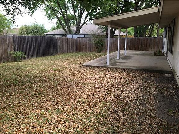 2nd image of 605 Pondview Dr
