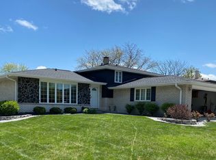 15501 Orogrande Dr, Oak Forest, IL 60452
