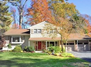 37 Deberg Dr, Old Tappan, NJ 07675