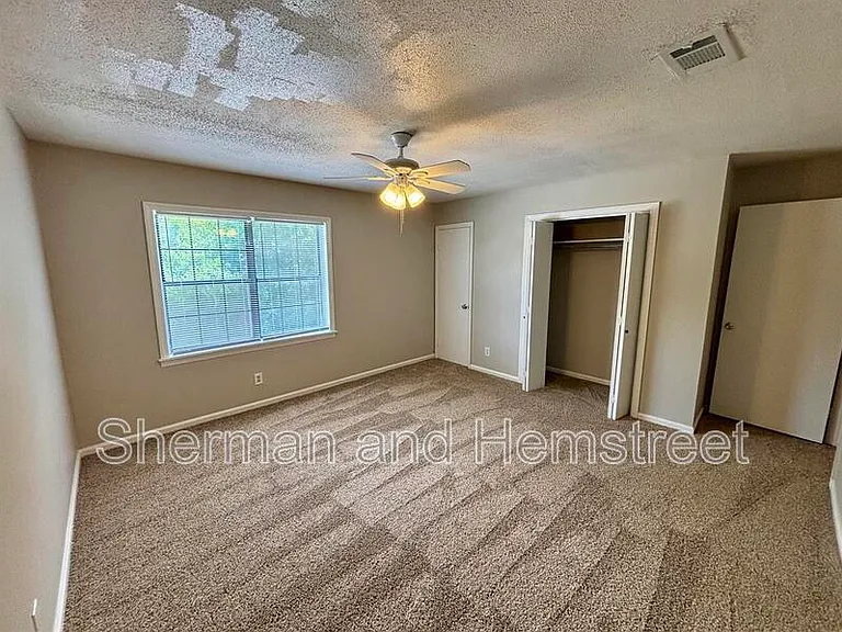 2738 Blount Ave #9 — Photo 10