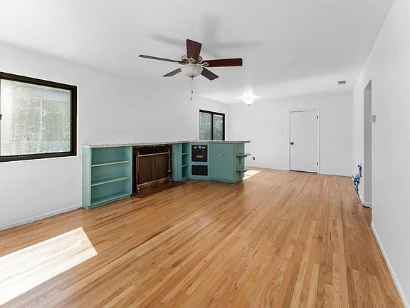3rd image of 2817 Rebeiro Ave