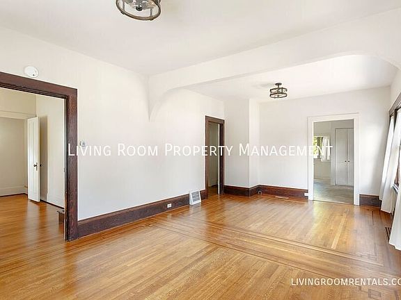 3rd image of 6813 N Michigan Ave