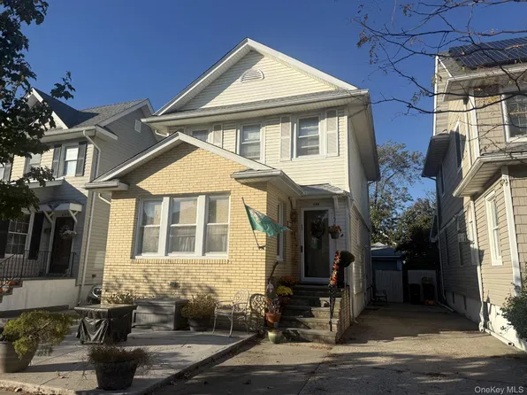 649 W Chester St, Long Beach, NY 11561