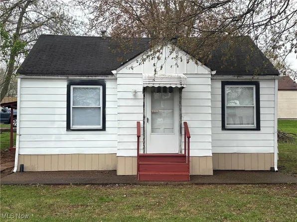 2090 McKinley Ave, Lorain, OH 44055