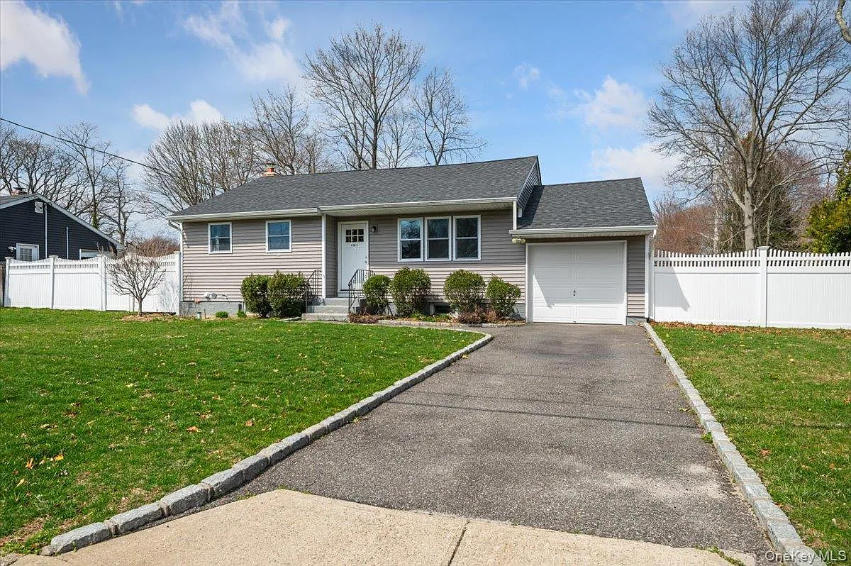 151 Sterling Street photo 1