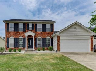 2147 Riding Spur Dr, Saint Louis, MO 63146
