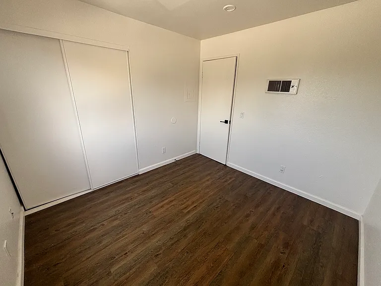 2583 Ulric St #4 — Photo 7
