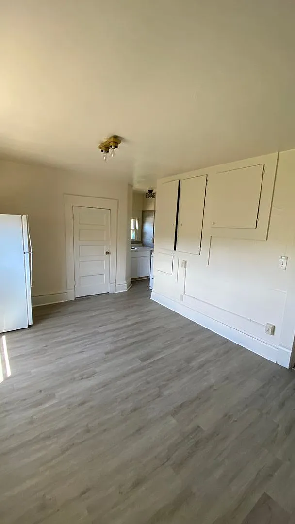 1654 Lincoln Street — Photo 2
