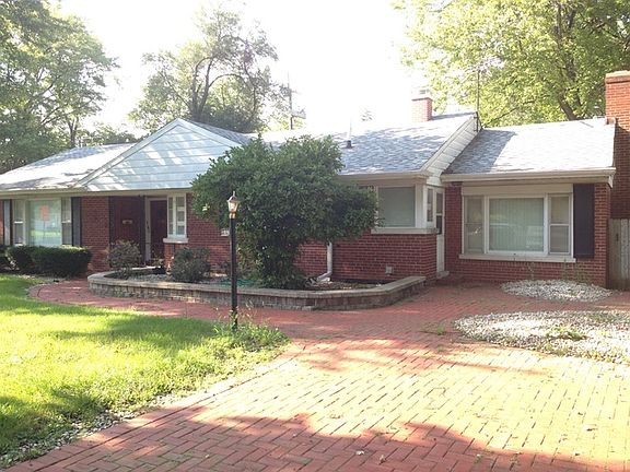 4th image of 2929 Flossmoor Rd