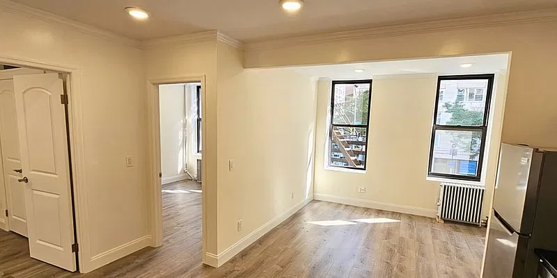 Living room, photo 2
