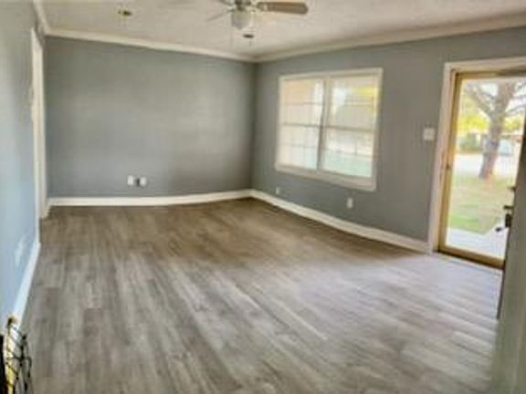 3rd image of 1311 39th St
