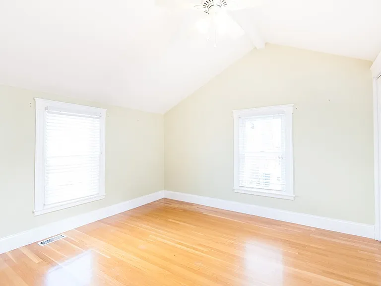 9 G St — Photo 14