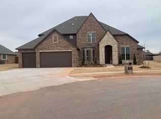 3200 Warwick Pl, Edmond, OK 73013