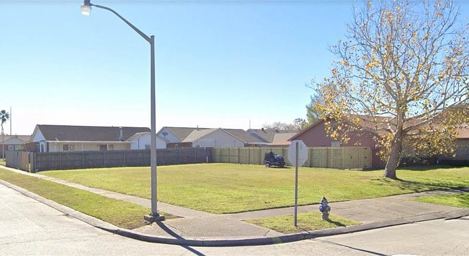1st image of 1600 Cottage Ln
