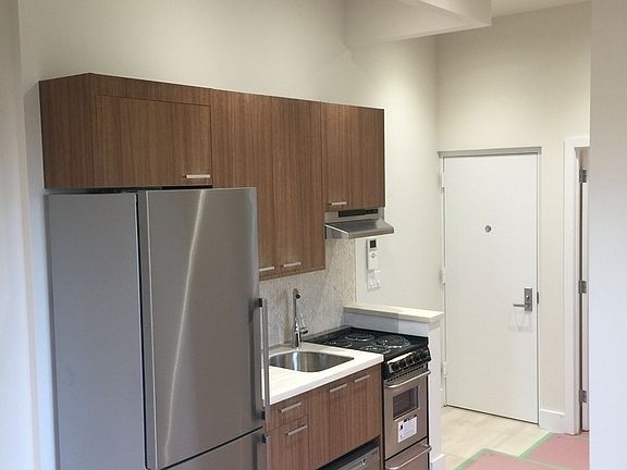 3rd image of 19 Stanton St #22E
