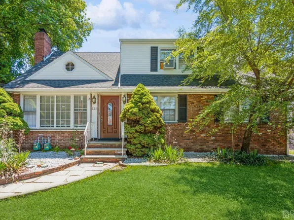 725 Arnold Pl, Union, NJ 07083