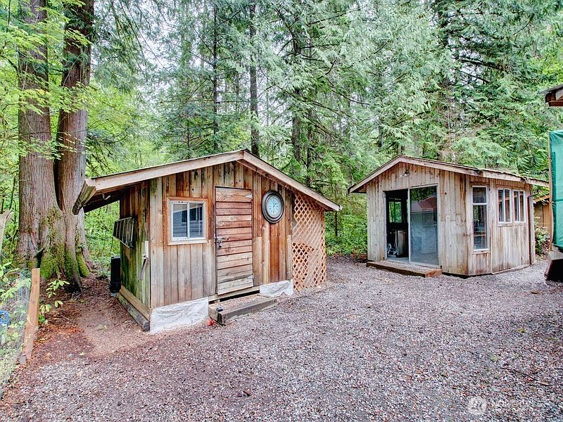 5th image of 39 Wilderness Way