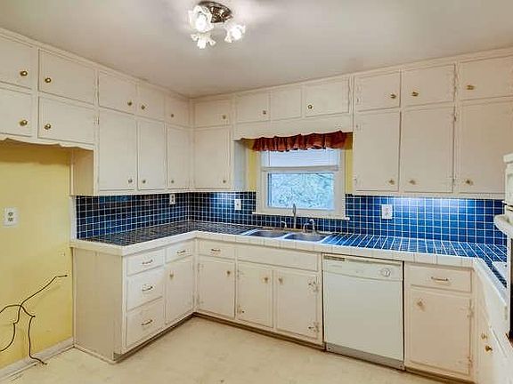 5th image of 5954 Old Town Pl