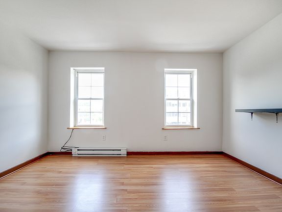 5th image of 2030 N Franklin St