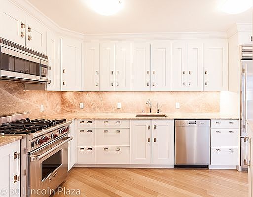 1st image of 30 W 63rd St APT 32J