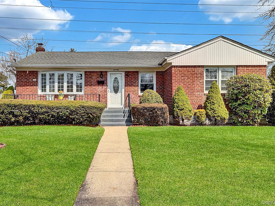 1st image of 70 Martin Road N