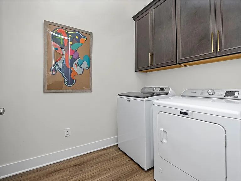 5636 Suffolk Ct — Photo 39