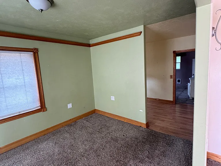 2120 W Strong Rd — Photo 12
