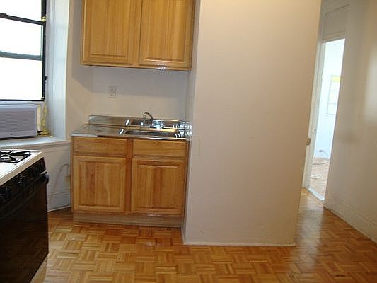 1st image of 543 W 49th St APT 46