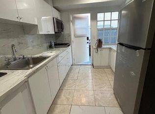 380 NE 113th St #0, Miami, FL 33161